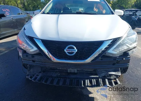 2017 Nissan Sentra S z USA, uszkodzony, nr VIN 3N1AB7AP9HY270061